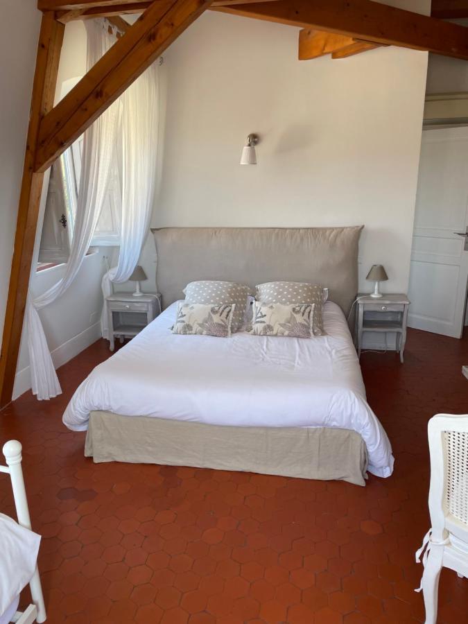 Manoir D'Amaury - Chambres D'Hotes Gréoux-les-Bains Esterno foto
